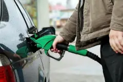 Tabelalar Gece Yarısı Değişiyor: Benzine 1,60 TL, Motorine 1,85 TL’lik Çifte Tarife Şoku - Gönül Yolu